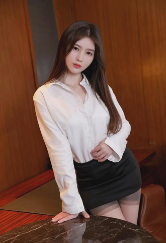 男孩子和女孩子一起玩的互动界面